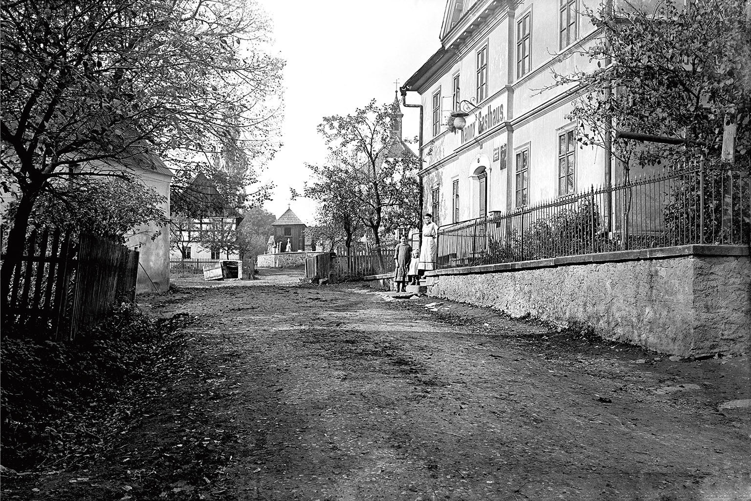 Hospoda ve Spansdorfu/Lipové na severu Čech. Rok 1915. Fungovala až do začátku 21. století, pak zanikla.