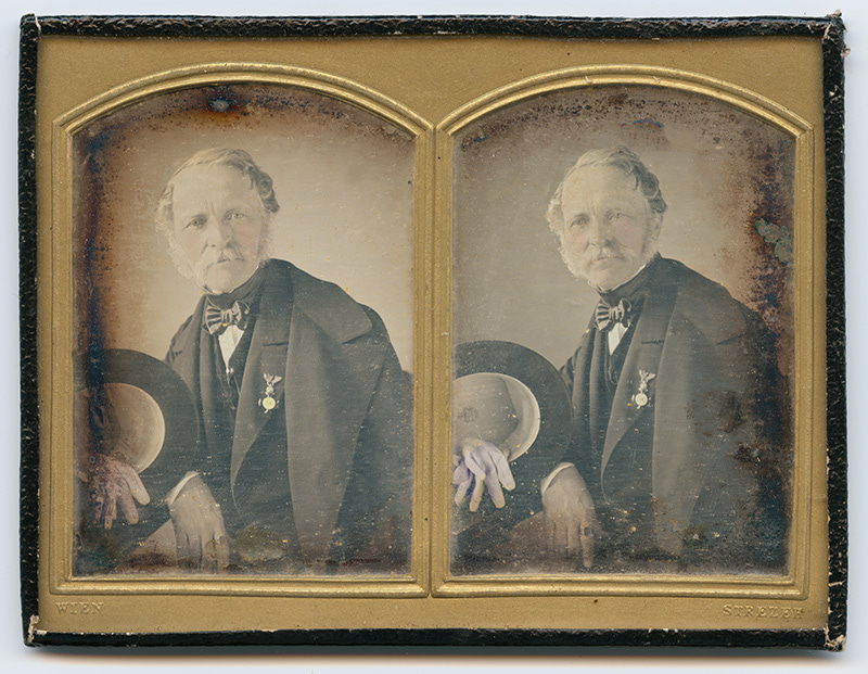 Portrét neznámého muže, kolorovaná stereodaguerrotypie, asi 1856.