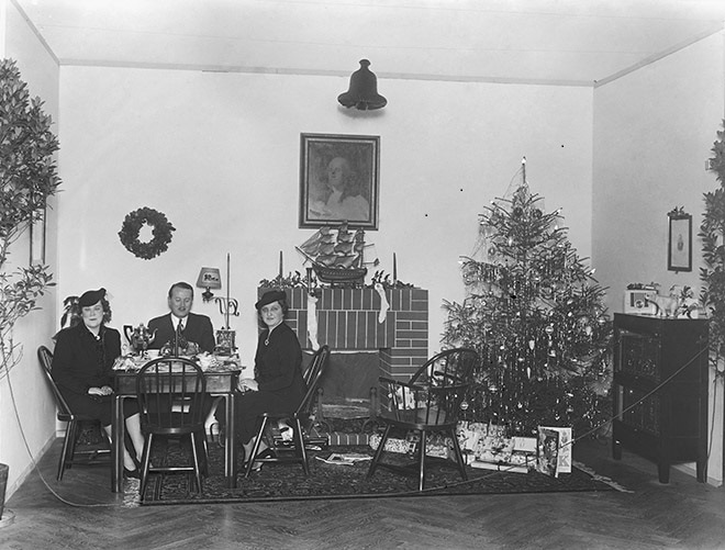 Vánoční stromeček u Američanů, kolem roku 1935.