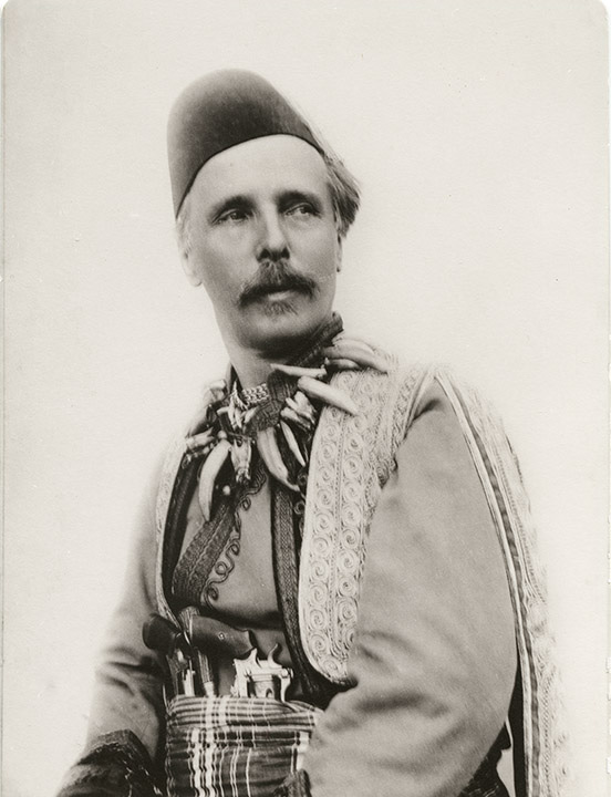 Spisovatel Karl May jako Kara Ben Nemsi, rok 1901, vizitka