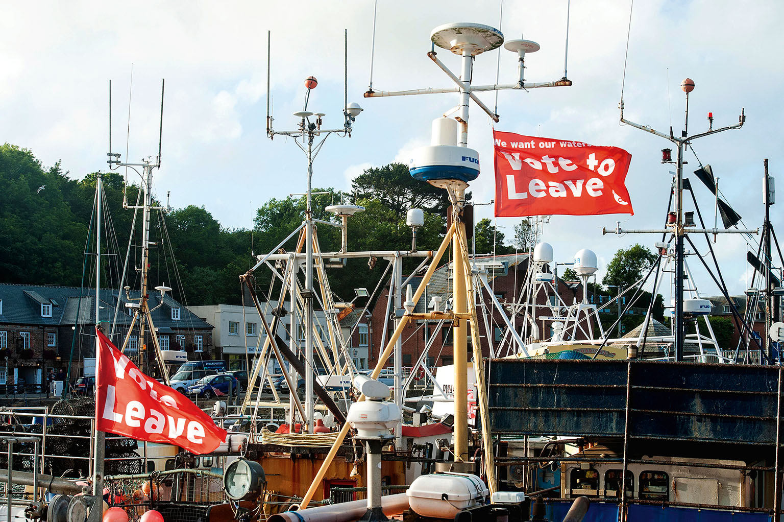 Britští rybáři doufají, že po brexitu se budou mít lépe. Vláda sice říká, že „převezme kontrolu nad vodami“, současně však dává najevo, že ani v budoucnu nebude možné lovit libovolné množství ryb.