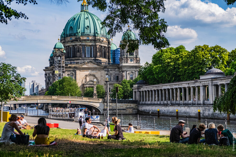 Berlín: Piknik před katedrálou