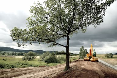Čapí hnízdo. Hra na malou firmu