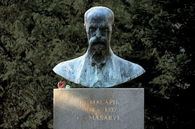 100 let Československa. Nebyl to jen sen?