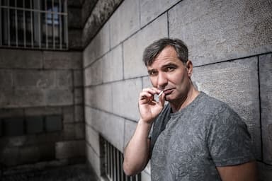 Děda voják v chemičce, strejda pilot v lágru. Jak komunisté zatočili s rodinou herce Macháčka