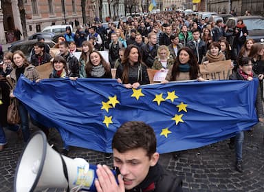 Ukrajina pět let poté: bída, válka, ale i naděje