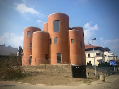 Podivuhodná iglú