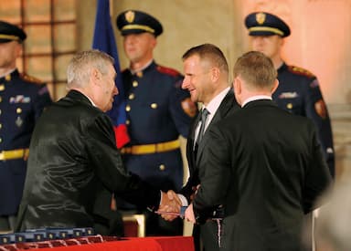 Za zásluhy o stát v oblasti hospodářské…