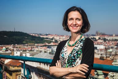 Vláda nemůže zavřít, co si zrovna zamane, říká soudkyně Šimáčková