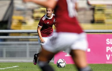 Tak hrajeme jinak. No a co? – píše fotbalistka