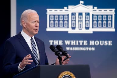 Do Kyjeva daleko. Američané a válka na Ukrajině