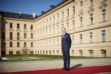 Střadatel Netuka. Příběh mocenských her, finančních transferů a podivných postav