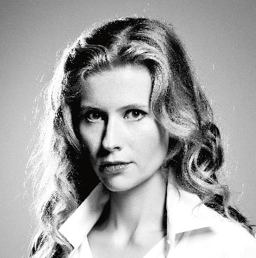 ​​​​​​​​​​​​​​Michaela Hořejší
Scénografka
Manželka Michala Horáčka trávila čas dospívání na punkových akcích.