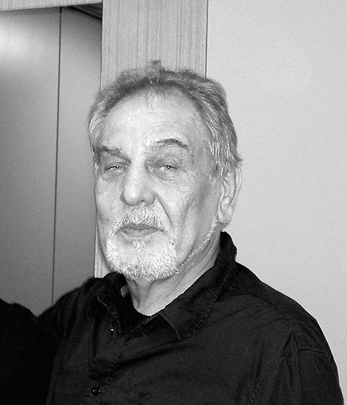 ​​​​​​​​​​​​​​Wabi Daněk
Písničkář
Autor novodobé trampské hymny Rosa na kolejích letos oslavil sedmdesáté narozeniny.