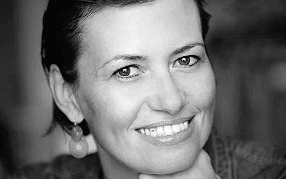 Bianca Bellová
spisovatelka
Má bulharské kořeny, pracuje také jako překladatelka z angličtiny.