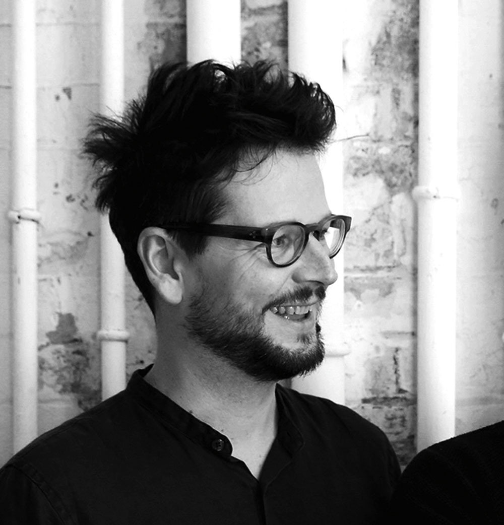Tomáš Dvořák alias Floex
klarinetista a skladatel
Jeho nová deska A Portrait Of John Doe se prodává po celém světě.