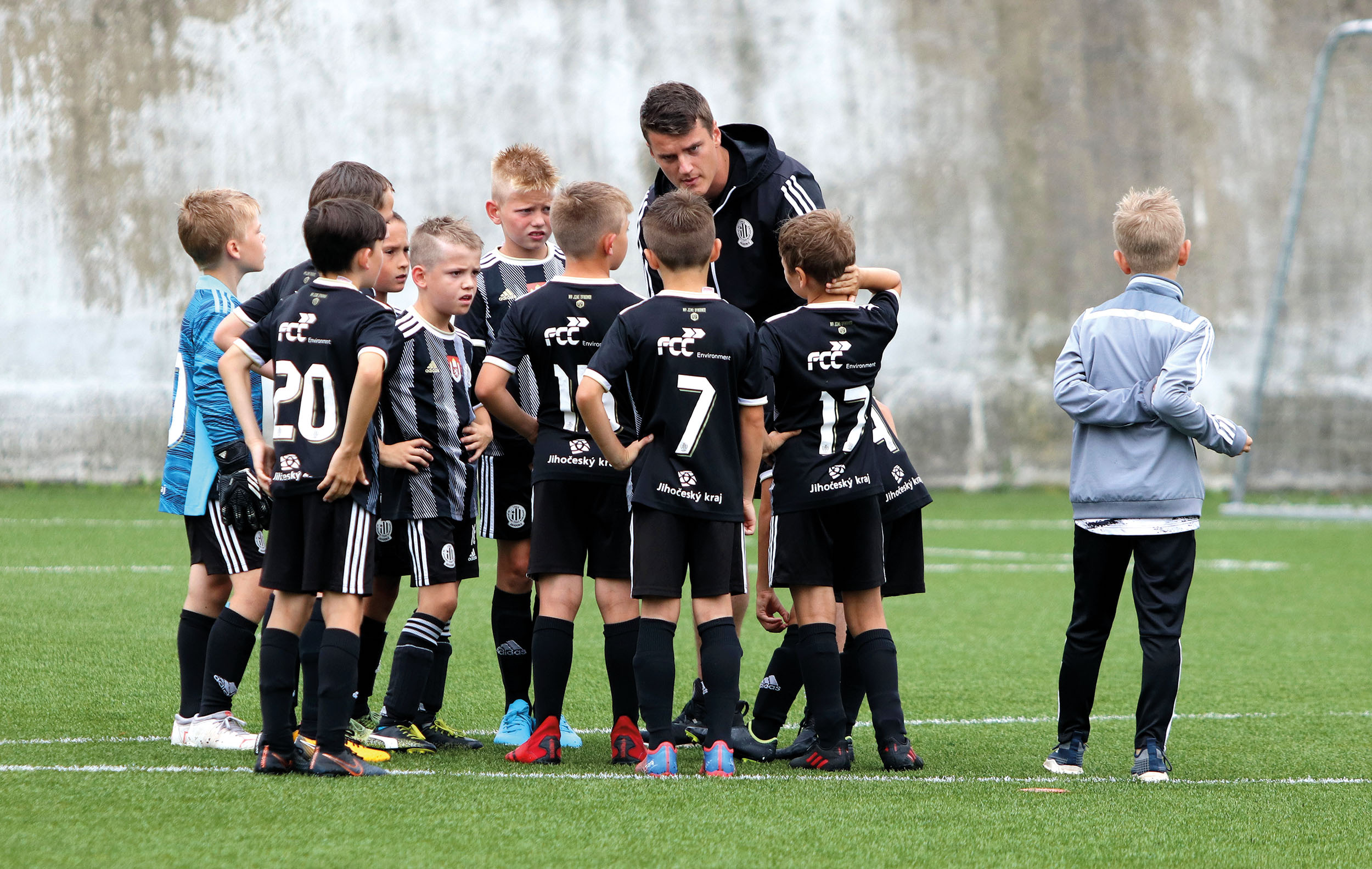 Hráči Dynama České Budějovice na turnaji, který pořádá pražský klub FC Tempo Praha.