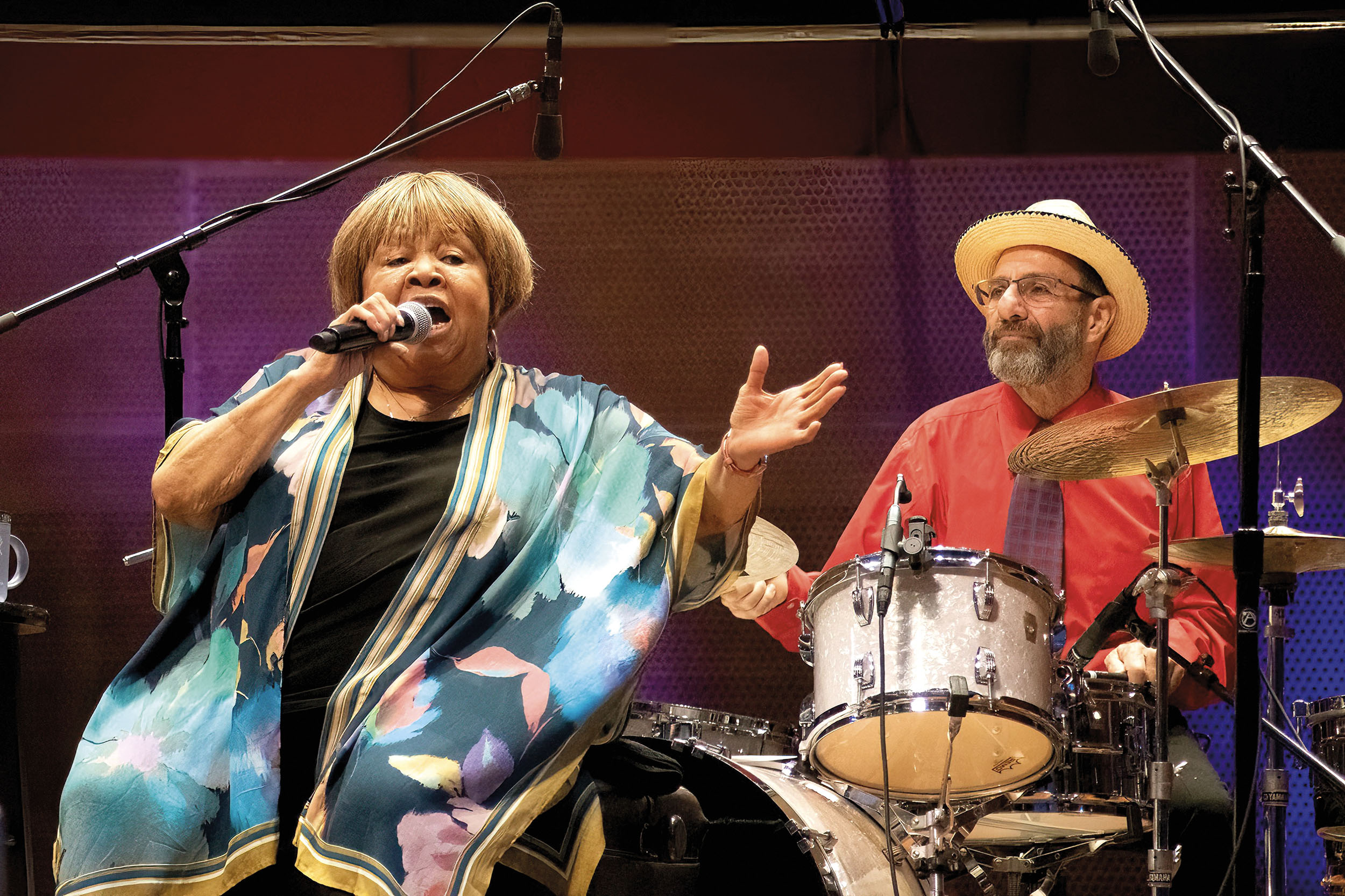 Koncertem legendy Mavis Staplesové Chicago Blues Festival vyvrcholil.