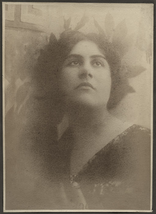 Ema Destinnová, před rokem 1918.