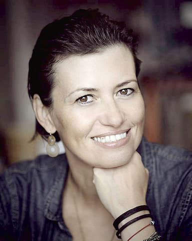 Bianca Bellová - Spisovatelka