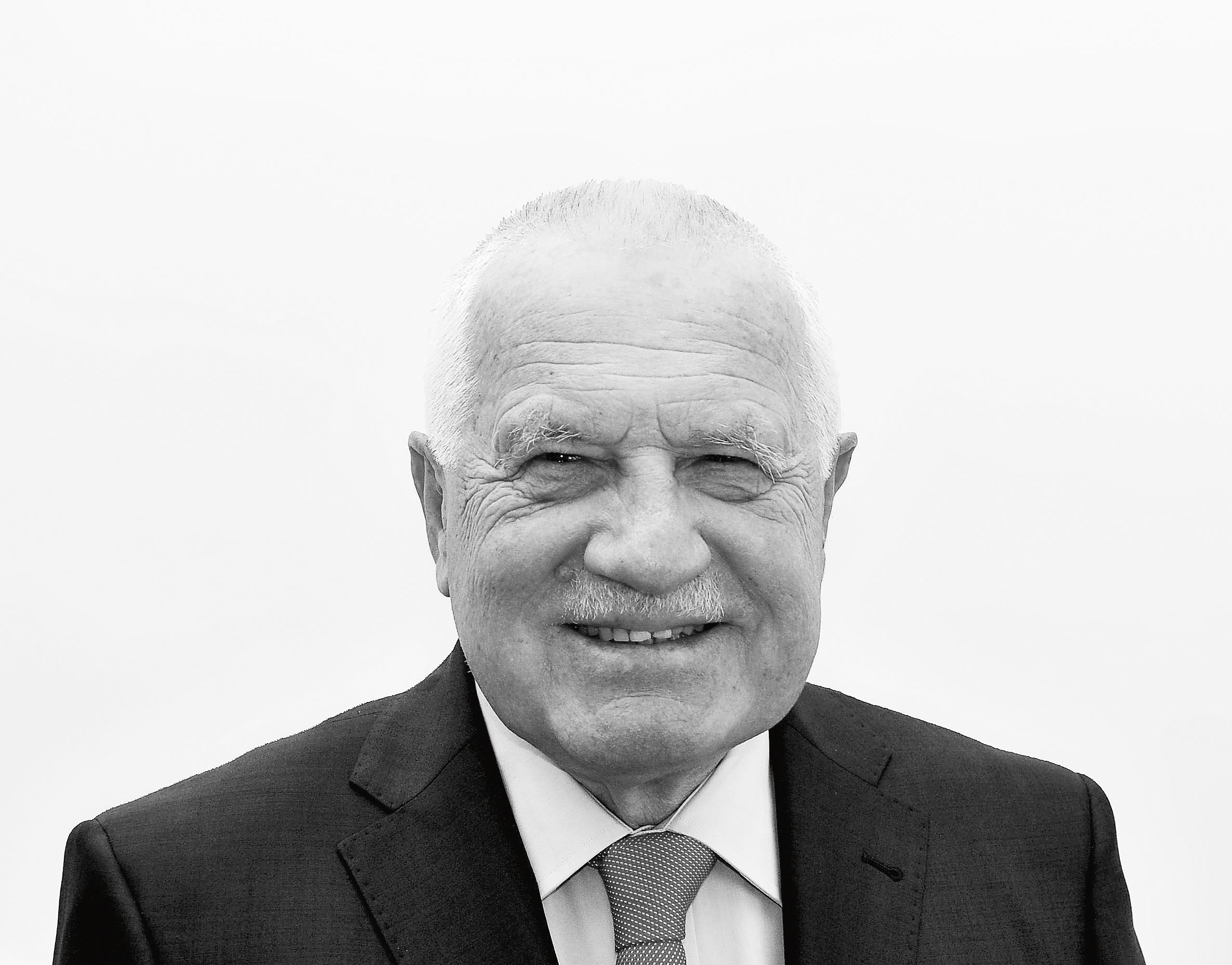 ​​​​​​​​​​​​​​Václav Klaus
Bývalý prezident
Lyžuje od dětství; věnuje či se věnoval i řadě jiných sportů, například basketbalu.