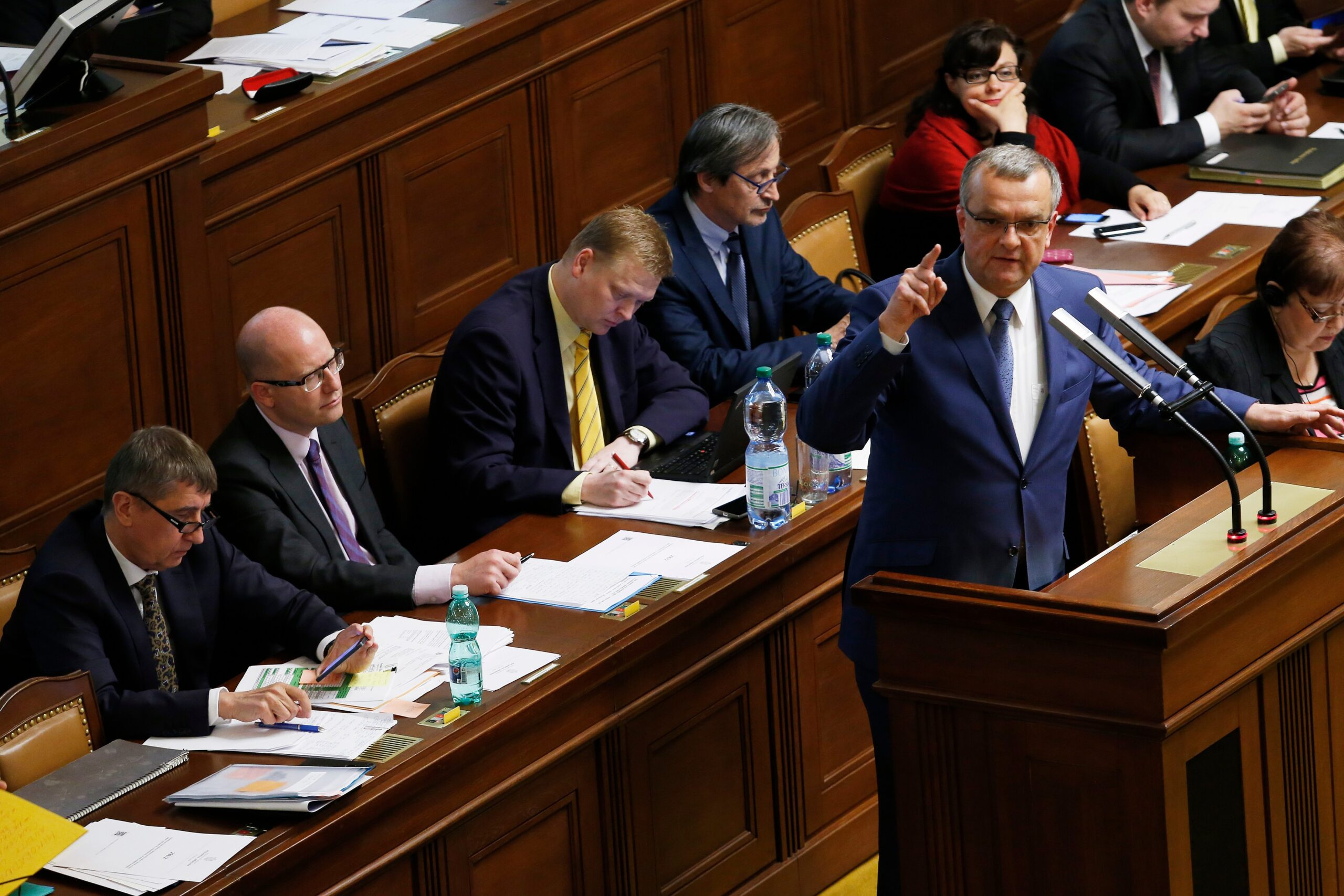 Tři ministři financí pod jednou střechou: Andrej Babiš, Bohuslav Sobotka, Miroslav Kalousek.