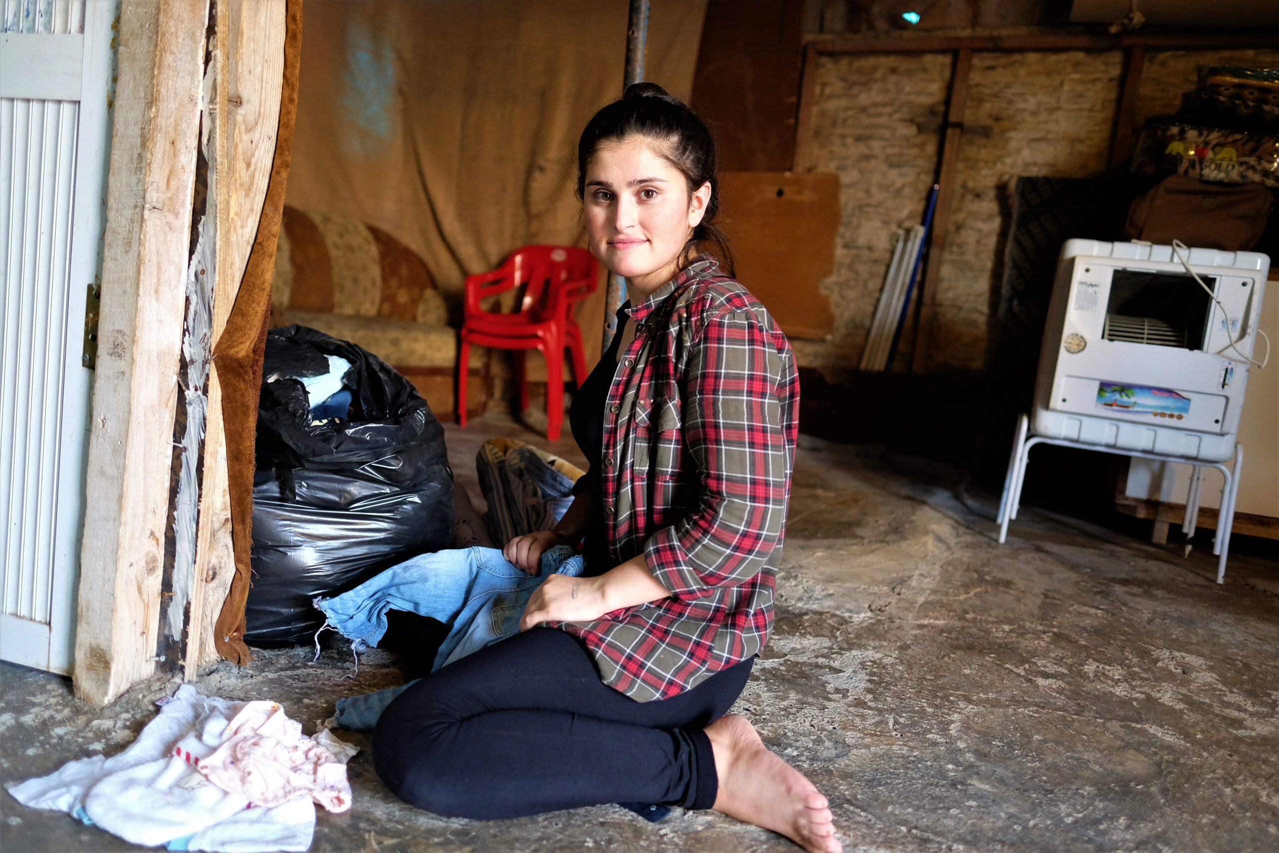 Uprchlice ze Sindžáru v jednom z příbytků v Erbílu.