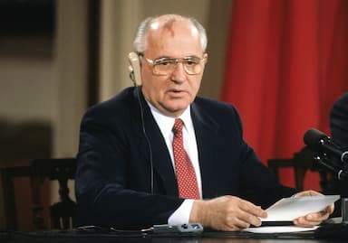Vzpomínka. Gorbačov (ne)milovaný